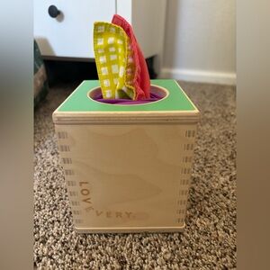 Lovevery Tissue Box